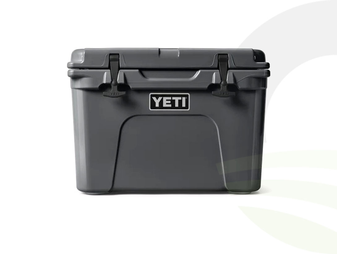 YETI Tundra 35 Charcoal  (Size: Charcoal)