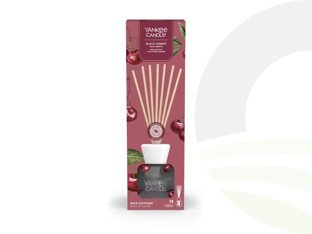 Yankee Reed Diffuser Black Cherry  (Size: Black Cherry)