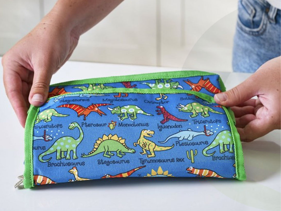 Tyrrell Katz Lunch Tote Dinosaurs (Size: Dinosaurs)