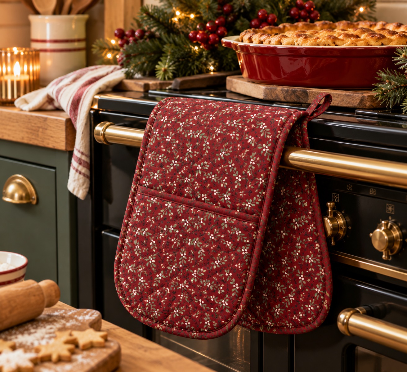 Under The Mistletoe Double Oven Glove